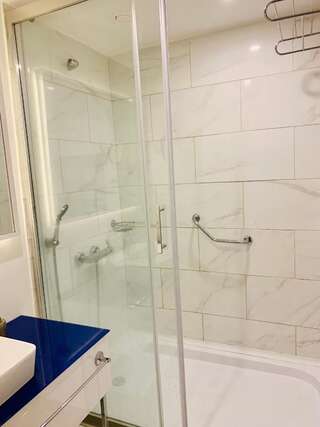 Отель Apartment in Batumi Orbi City Батуми Двухместный номер Делюкс с 1 кроватью-2