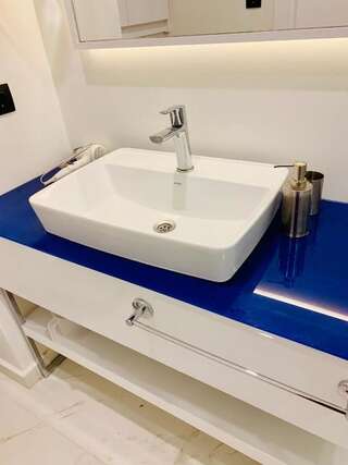 Отель Apartment in Batumi Orbi City Батуми Двухместный номер Делюкс с 1 кроватью-8