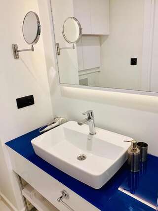 Отель Apartment in Batumi Orbi City Батуми Двухместный номер Делюкс с 1 кроватью-1